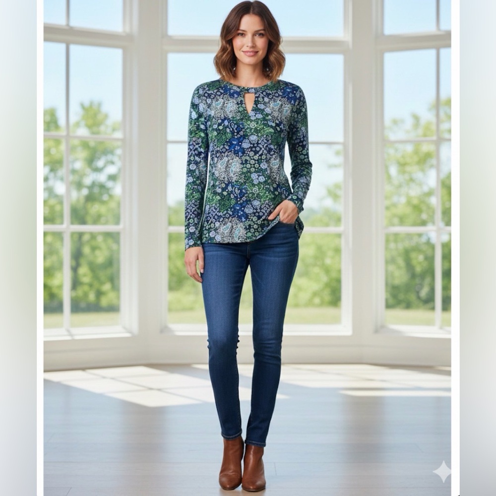 Michael Kors Blue and Green Floral Top #tometogirl Fmedtersnean #summer